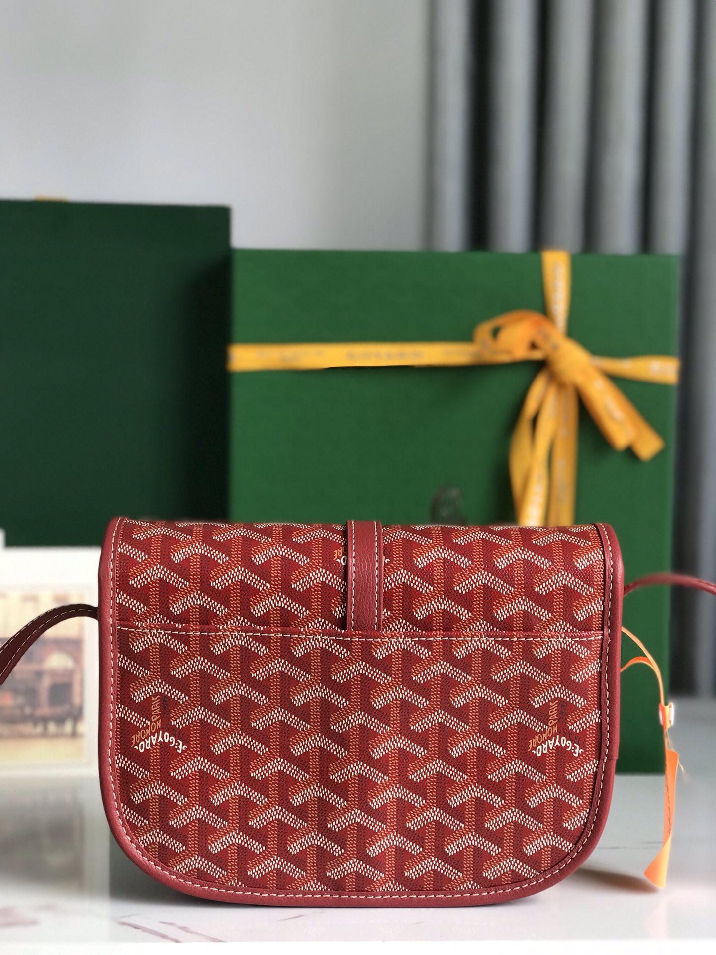 Belvedere MM Shoulder Bag In Burgundy